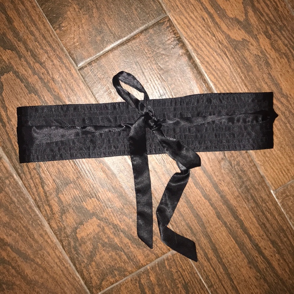 Express brand waist belt